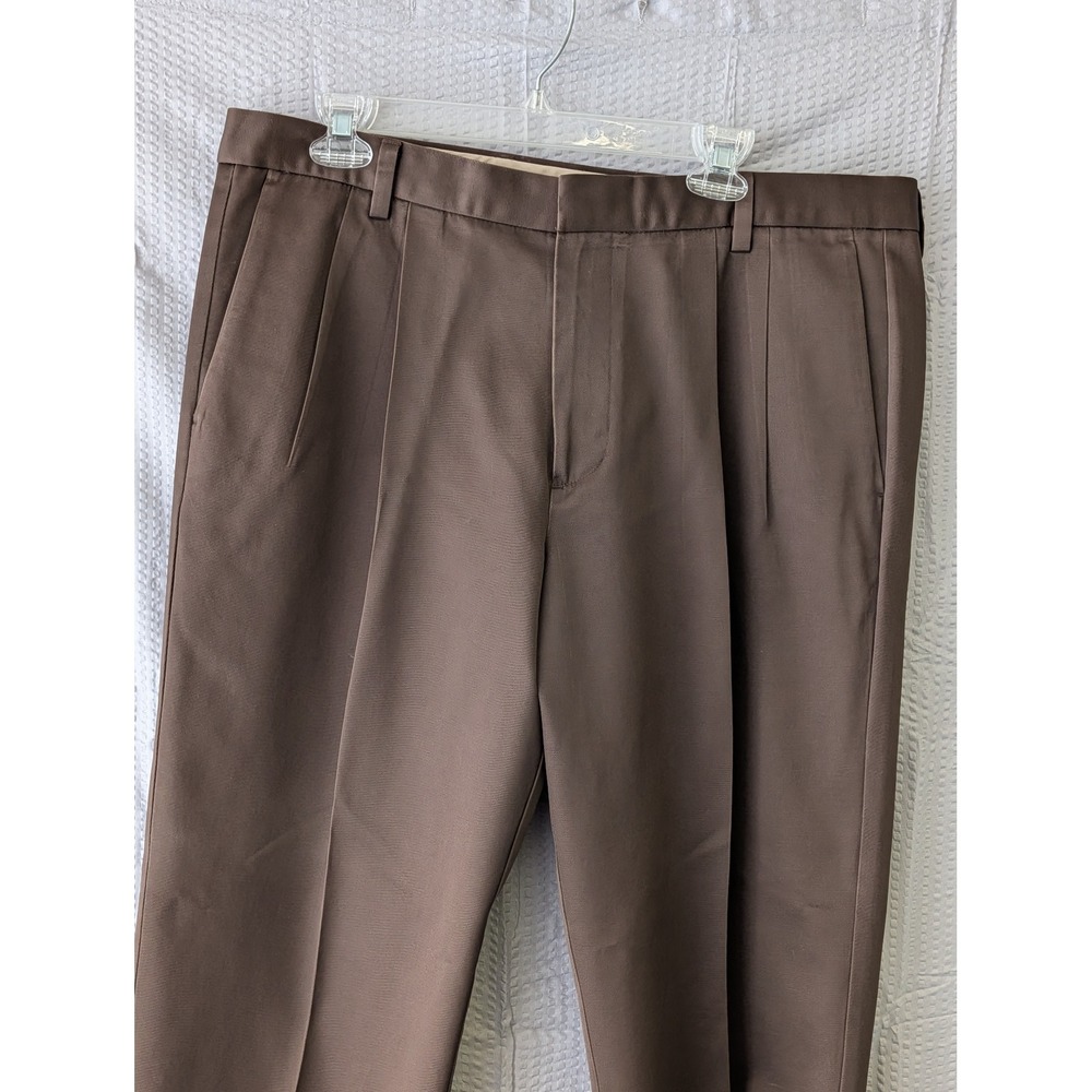 Dockers Mens 38x29 Pleated Classic Fit Trousers Brown Chino Pants